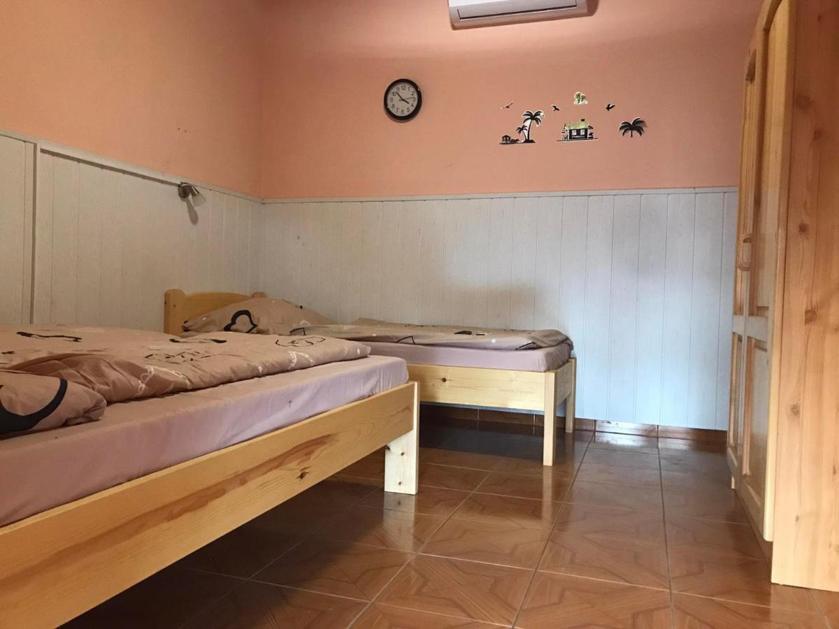 Tahiti Apartman Daire Hajdúszoboszló Dış mekan fotoğraf