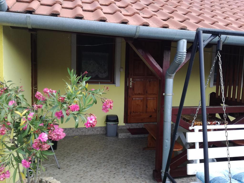 Tahiti Apartman Daire Hajdúszoboszló Dış mekan fotoğraf